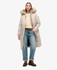 Długi pikowany płaszcz Everest od SUPERDRY. Szare płaszcze Superdry, xs, bez wzorów, z nylonu, bez kaptura. Za 860.95 zł.