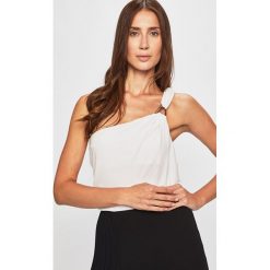 Morgan - Bluzka. Białe bluzki Morgan, m, bez wzorów, z dzianiny, z asymetrycznym kołnierzem, bez ramiączek. W wyprzedaży za 99.90 zł.