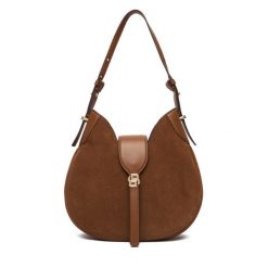 Torebka BOSS. Brązowe torebki klasyczne Boss, bez wzorów, bez dodatków. Za 1,699.00 zł.