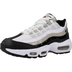Kapcie NIKE ULTRABEST DR2550 Biały. Białe obuwie domowe Nike, bez wzorów, ze skóry, bez zapięcia. Za 765.65 zł.