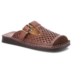 Klapki damskie Artiker, cholewka ze skóry naturalnej licowej perforowana cholewka wsuwany fason na płaskiej podeszwie, brązowe, 58C1012. Brązowe klapki Artiker, bez wzorów, ze skóry, bez obcasa, na płaskiej podeszwie. Za 299.00 zł.