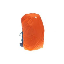 Pokrowiec przeciwdeszczowy na plecak o średniej pojemności 35-50 l. Brązowe plecaki FORCLAZ, bez wzorów, z materiału. Za 29.99 zł.