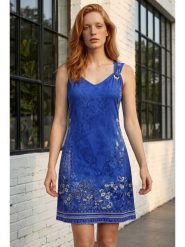 SOULSHAE Sukienka w kolorze granatowym rozmiar: L/XL. Niebieskie sukienki SOULSHAE, na co dzień, l, bez wzorów, bez kołnierzyka, bez ramiączek, mini, proste. Za 119.95 zł.