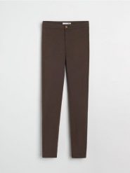 Jeansy skinny - brązowy. Brązowe jeansy Sinsay, bez wzorów. Za 39.99 zł.