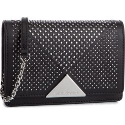 Torebka EMPORIO ARMANI - Y3B088 YEP6E 80001 Black. Czarne torebki klasyczne Emporio Armani, bez wzorów, ze skóry, bez dodatków. W wyprzedaży za 719.00 zł.