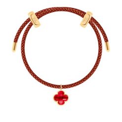 Bransoletka Liana bordowa ze złotą nitką z koniczyną z czerwonym kryształem. Czerwone bransoletki Lilou, szklane. Za 248.00 zł.