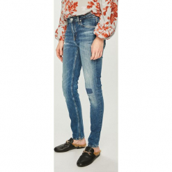 Calvin Klein Jeans - Jeansy. Jeansy Calvin Klein Jeans. W wyprzedaży za 459.90 zł.