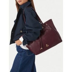 Torebka Beverly Hills Polo Club. Czerwone shopper Beverly Hills Polo Club, bez wzorów, bez dodatków. Za 279.99 zł.