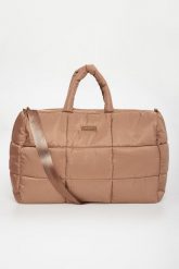 Torba pikowana TWINSET U&B. Torebki klasyczne Twinset U&B, bez wzorów, pikowane, bez dodatków. Za 599.00 zł.
