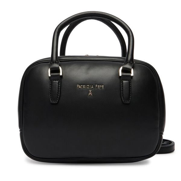 Torebka Patrizia Pepe. Czarne torebki klasyczne Patrizia Pepe, bez wzorów, bez dodatków. Za 1,439.00 zł.