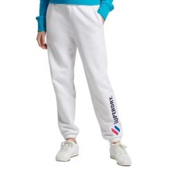 Spodnie turystyczne damskie Superdry Code Applique dresowe. Białe spodnie dresowe Superdry, m, bez wzorów, z bawełny, trekkingowe. Za 155.00 zł.