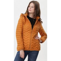 Żółta Kurtka Raina. Żółte kurtki Born2be, na jesień, l, bez wzorów. Za 159.99 zł.