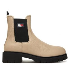 Sztyblety Tommy Jeans. Botki Tommy Jeans, bez wzorów, z jeansu, bez obcasa, na płaskiej podeszwie, bez zapięcia. Za 749.99 zł.