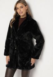 Czarny Futerkowy Płaszcz Jednorzędowy z Kieszeniami i Eleganckim Kołnierzem Daienna. Czarne płaszcze Born2be, bez wzorów, z jeansu, bez kaptura. Za 269.99 zł.