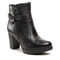 Botki Lasocki. Czarne botki Lasocki, bez wzorów, bez obcasa, na słupku, bez zapięcia. Za 329.99 zł.