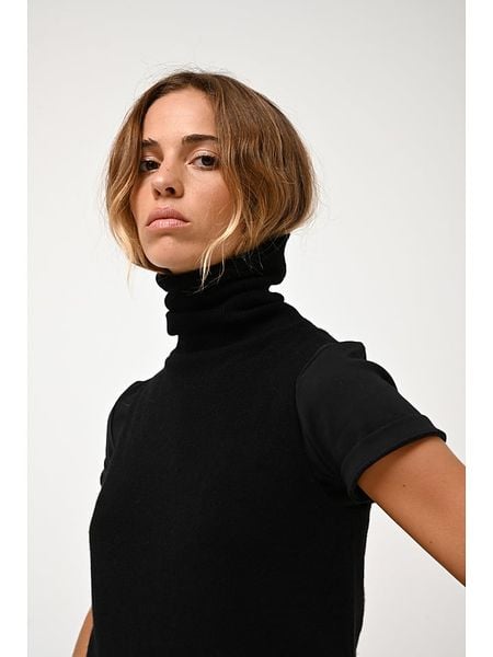 AUTHENTIC CASHMERE Kaszmirowy golf "Capucin" w kolorze czarnym rozmiar: XXL. Czarne golfy AUTHENTIC CASHMERE, xxl, bez wzorów, z kaszmiru, bez ramiączek. Za 290.95 zł.