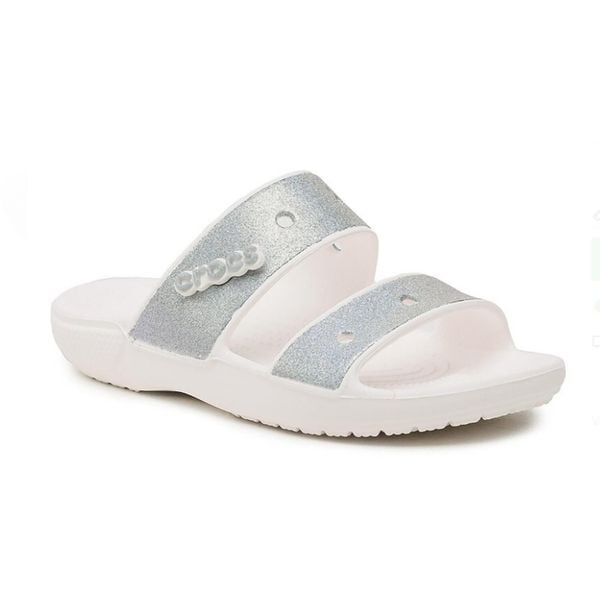 Klapki Dla Dorosłych Crocs Classic Glitter Sandal. Szare klapki Crocs, bez wzorów, z materiału, bez obcasa. Za 99.99 zł.