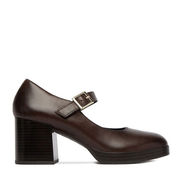 Czółenka Lasocki. Brązowe czółenka Lasocki, bez wzorów, bez obcasa, na obcasie, bez zapięcia. Za 239.99 zł.