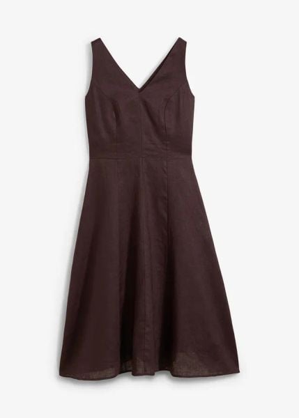 Sukienka midi z czystego lnu. Brązowe sukienki bonprix, bez wzorów, bez kołnierzyka, bez ramiączek, midi. Za 169.99 zł.