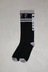 Las Vegas Raiders - OOSC x NFL Skarpety narciarskie / snowboardowe. Czarne skarpety OOSC, bez wzorów, z elastanu. Za 132.99 zł.