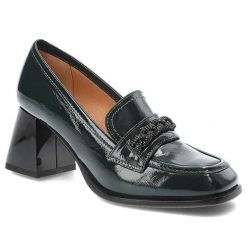 Zielone Półbuty Simen Eleganckie Skórzane Buty Na Obcasie. Zielone czółenka Simen, bez wzorów, ze skóry, bez obcasa, na obcasie, bez zapięcia. Za 399.99 zł.