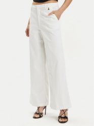 Patrizia Pepe Spodnie materiałowe 2P1577/D076-W146 Biały Relaxed Fit. Białe spodnie materiałowe Patrizia Pepe, bez wzorów, z bawełny. Za 529.99 zł.