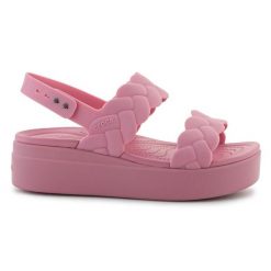 Sandały Crocs Brooklyn Woven Low Wedge 209977-6XX różowe. Czerwone sandały bez wzorów, bez obcasa, na koturnie, bez zapięcia. Za 367.32 zł.