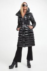 Płaszcz damski pikowany EA7 EMPORIO ARMANI. Płaszcze EA7 Emporio Armani, s, bez wzorów, bez kaptura. W wyprzedaży za 1,038.87 zł.
