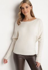 Jasnobeżowy Sweter z Lnem i Dekoltem w Łódkę o Kroju Oversize Sassirra. Brązowe swetry Born2be, l, bez wzorów, z jeansu, bez ramiączek. Za 129.99 zł.