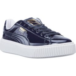 Puma niebieskie Basket Platform Patent W 403. Niebieskie trampki Puma, bez wzorów, bez zapięcia. W wyprzedaży za 359.00 zł.