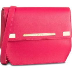 Torebka LIU JO - Xs Crossbody A19149 E0087 Geranium 81945. Czerwone listonoszki Liu Jo, bez wzorów, ze skóry ekologicznej, bez dodatków. W wyprzedaży za 239.00 zł.