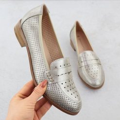 Półbuty damskie lordsy ażurowe metaliczne złote Potocki 12581. Żółte lordsy POTOCKI, w ażurowe wzory, ze skóry ekologicznej, bez obcasa, bez zapięcia. Za 209.99 zł.