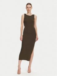 Guess Sukienka dzianinowa W5GK47 Z3L10 Brązowy Regular Fit. Brązowe sukienki Guess, l, z aplikacjami, z dzianiny, bez kołnierzyka, bez ramiączek. Za 289.99 zł.