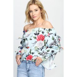 Jasnoniebieska Bluzka Believe In Me. Bluzki Born2be, s, bez wzorów, bez kołnierzyka, bez ramiączek. Za 24.99 zł.