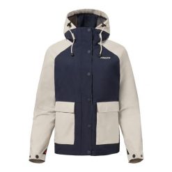 Klasyczna damska kurtka przeciwdeszczowa Musto Shore Wp. Białe kurtki sportowe Musto, bez wzorów, bez kaptura, żeglarskie. Za 820.50 zł.