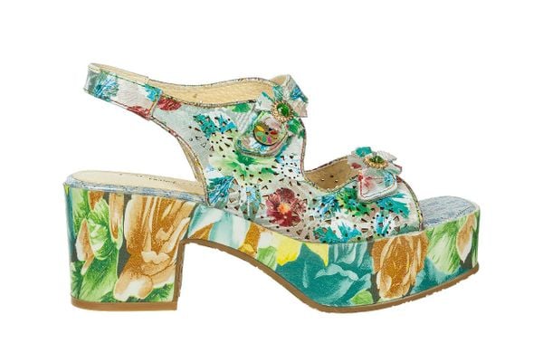 Sandały Laura Vita Paulao 01 Ciel 202063, Wielokolorowy, Skóra naturalna - 38. Sandały Laura Vita, bez wzorów, z materiału, eleganckie, bez obcasa, na obcasie, bez zapięcia. W wyprzedaży za 269.10 zł.