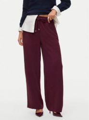 Vero Moda Spodnie dresowe Esme 10338748 Bordowy Regular Fit. Czerwone spodnie dresowe Vero Moda, s, bez wzorów, z dresówki. Za 179.99 zł.