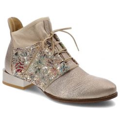 Złote Botki Maciejka Eleganckie Obuwie Damskie. Żółte botki Maciejka, bez wzorów, ze skóry, bez obcasa, na obcasie, bez zapięcia. Za 389.00 zł.