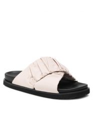 Klapki DeeZee. Brązowe klapki DeeZee, bez wzorów, bez obcasa. Za 129.99 zł.
