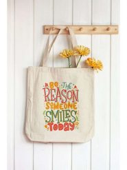 Lucky Bees Torebka ze wzorem - 35 x 40 cm rozmiar: onesize. Torby na ramię Lucky Bees, bez wzorów, z materiału, na ramię, bez dodatków. Za 34.99 zł.