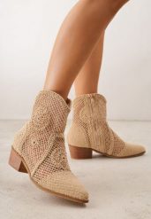 Ciemnobeżowe Ażurowe Botki Kowbojki VICES na Niskim Obcasie Azimessa. Brązowe botki Born2be, w ażurowe wzory, z jeansu, bez obcasa, na obcasie, bez zapięcia. Za 149.99 zł.