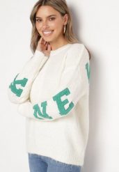 Jasnobeżowy Sweter Ozdobiony Naszywkami z Wełną Zivila. Brązowe swetry Born2be, z aplikacjami, z jeansu, bez ramiączek. Za 159.99 zł.