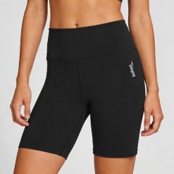 Krótkie legginsy Softee Session w kolorze czarnym. Czarne legginsy SOFTEE, s, bez wzorów, z elastanu, z podwyższonym stanem, krótkie. Za 160.99 zł.