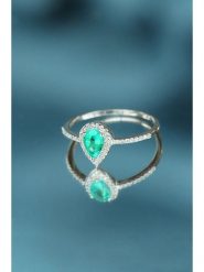 Maison héritage PARIS Złoty pierścionek "Perrine" z diamentami i szmaragdem rozmiar: 54. Szare pierścionki Maison héritage PARIS, z diamentem, złote. Za 1,522.99 zł.