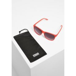Okulary przeciwsłoneczne Urban Classics chirwa uc. Czerwone okulary przeciwsłoneczne Urban Classics, bez wzorów, sportowe. Za 73.00 zł.