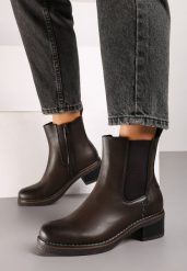 Ciemnobrązowe Botki Sztyblety na Obcasie Ozdobione Nitami Verinete. Brązowe botki Born2be, z aplikacjami, z jeansu, bez obcasa, na obcasie, bez zapięcia. Za 139.99 zł.