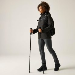 Damskie spodnie trekkingowe Highton II. Szare spodnie sportowe Regatta, na lato, bez wzorów, trekkingowe. Za 199.99 zł.