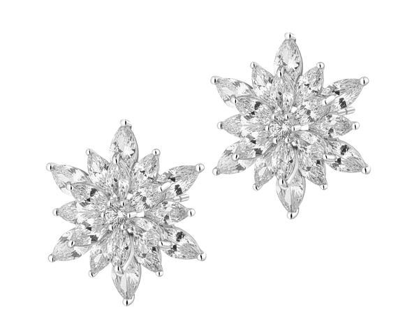 Kolczyki srebrne z cyrkoniami. Szare kolczyki Apart, z cyrkonią, srebrne. Za 259.00 zł.