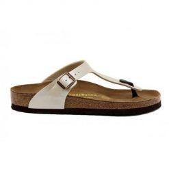 Japonki damskie Birkenstock 943871. Białe klapki Birkenstock, bez wzorów, z materiału, bez obcasa. Za 639.00 zł.