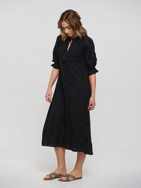 BLE Sukienka w kolorze czarnym rozmiar: onesize. Czarne sukienki BLE, z aplikacjami, z bawełny, bez kołnierzyka, bez ramiączek, maxi, rozkloszowane. Za 184.95 zł.